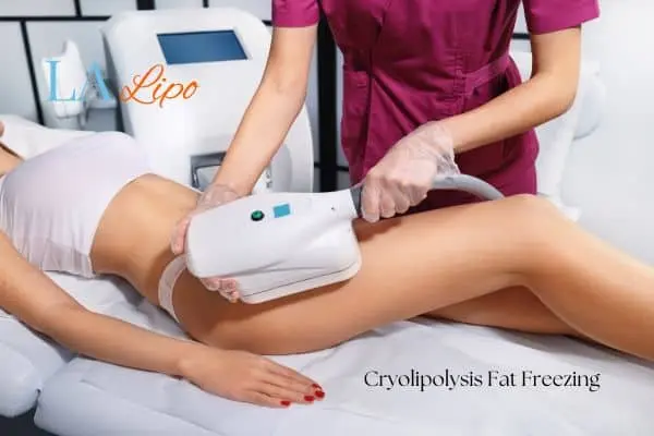 Woman receiving coolsculpting Dormer's Wells treatment on her thighs